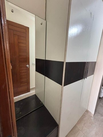 Furnished Amenities in 2 BHK Builder Floor at Sector 9 – for Rent