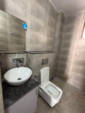 Bathroom in 2 BHK Builder Floor at Sector 9 – for Rent