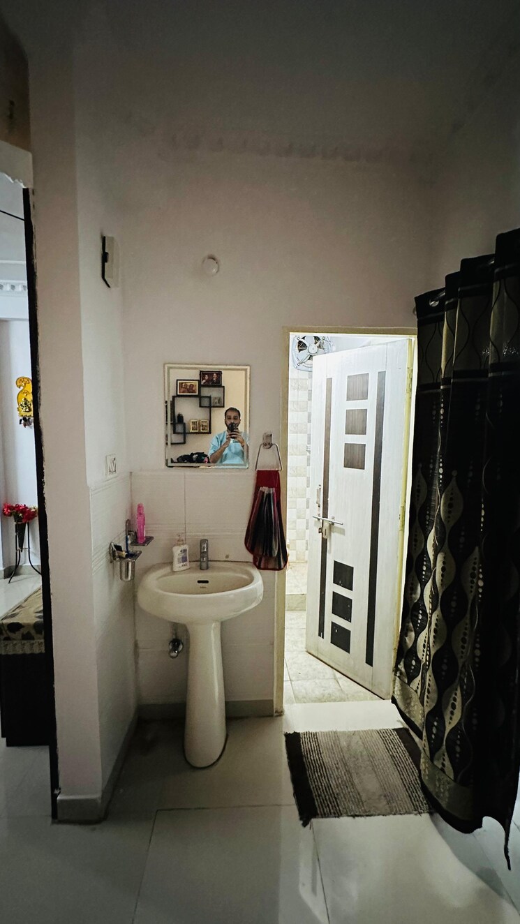 Bathroom, katara hills 3 Bedroom 1200 Sq.Ft. Apartment In Katara Hills Bhopal 8050591