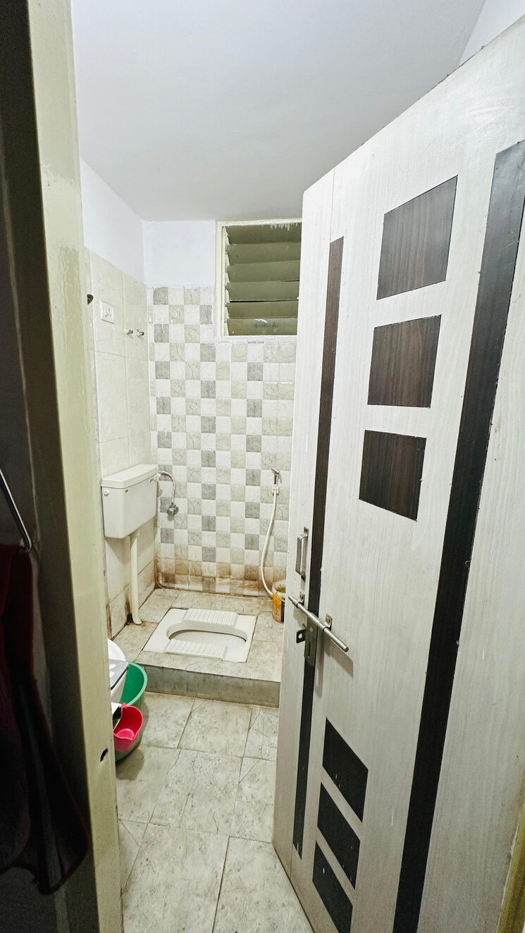 Bathroom, katara hills 3 Bedroom 1200 Sq.Ft. Apartment In Katara Hills Bhopal 8050591