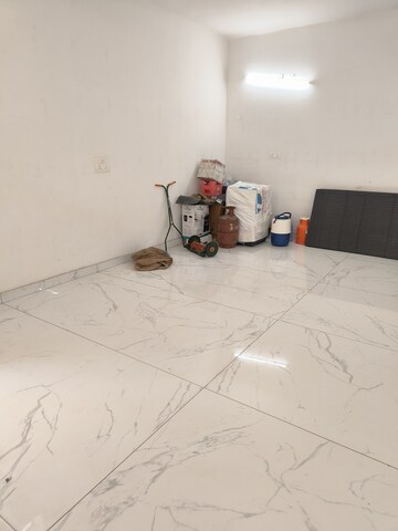 Room in 6 BHK Independent House at Aerocity – for Sale