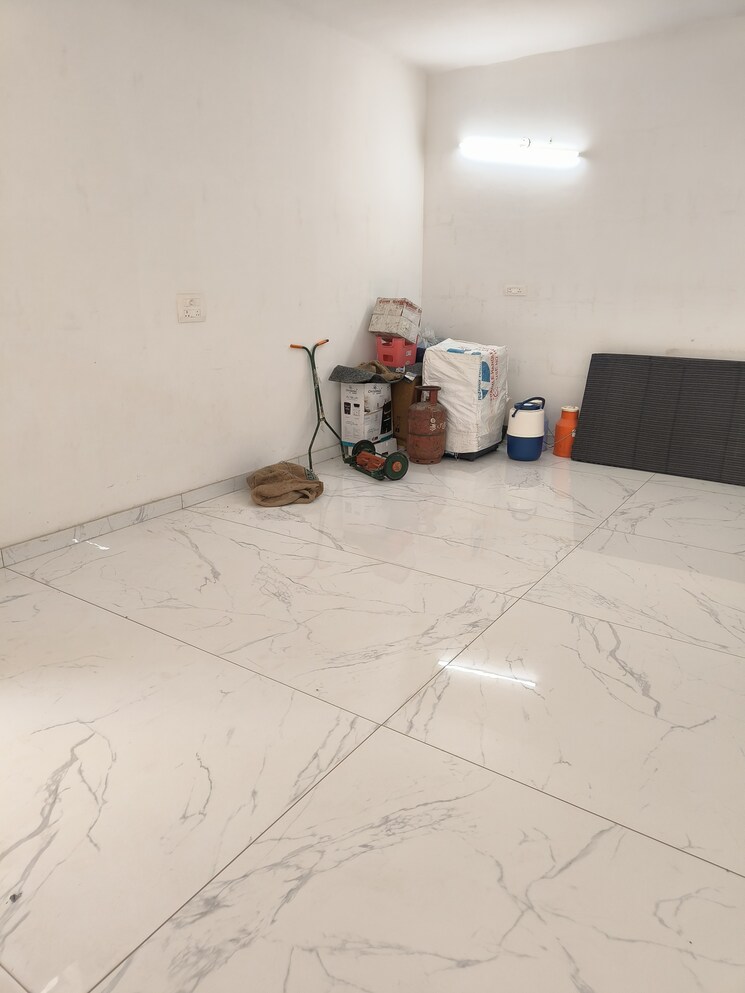 Room, aerocity 6 Bedroom 4000 Sq.Ft. Independent House In Aerocity Mohali 8639223