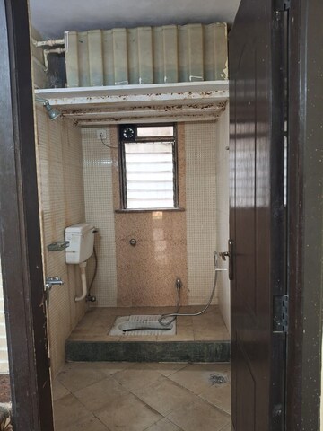 Attached Bathroom in 3 BHK Apartment at Regency Estate, Dombivli East – for Rent