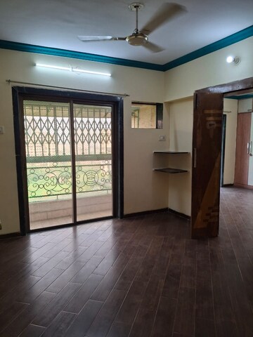 Room in 3 BHK Apartment at Regency Estate, Dombivli East – for Rent