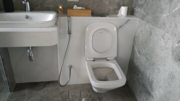 Bathroom in 4 BHK Apartment at Rustomjee Crown, Prabhadevi – for Rent