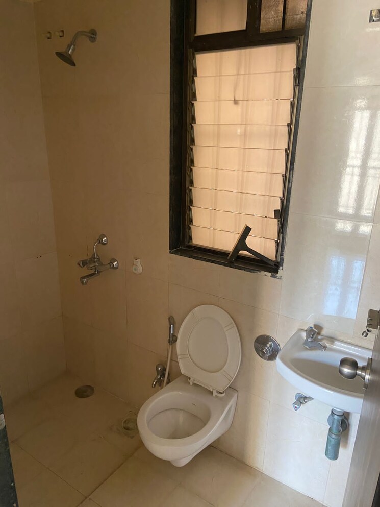 Bathroom, virar west 2 Bedroom 512 Sq.Ft. Apartment In Virar West Palghar 8639173
