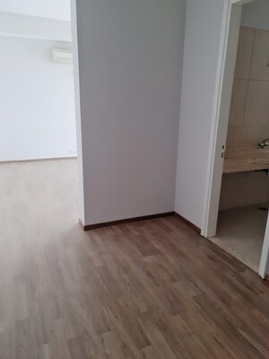 Room in 3.5 BHK Apartment at Ireo Victory Valley, Sector 67 – for Sale