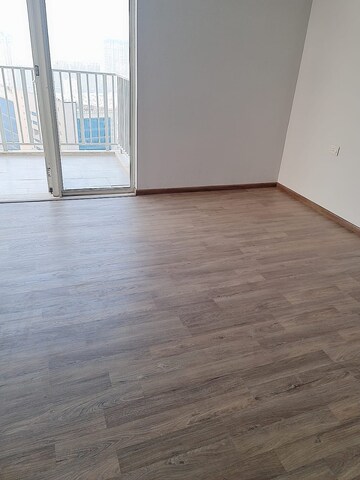 Room in 3.5 BHK Apartment at Ireo Victory Valley, Sector 67 – for Sale