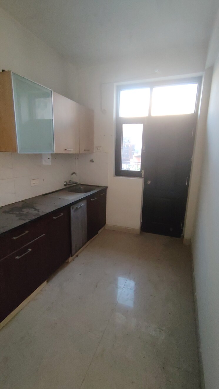 Kitchen, omaxe-silver-birch 3 Bedroom 1640 Sq.Ft. Builder Floor In North Mullanpur Chandigarh 8639162