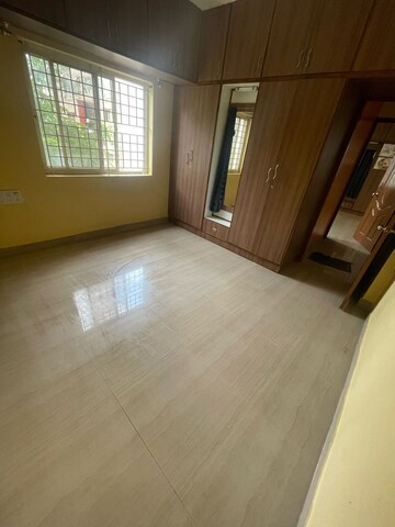 2 BHK Independent House For Rent in Kupwad
