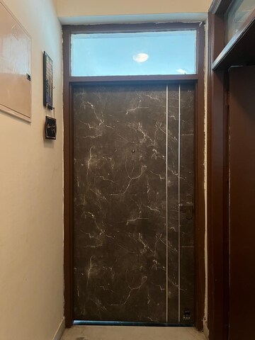 Furnished Amenities in 4 BHK Apartment at Tarika CGHS, Sector 43 – for Rent