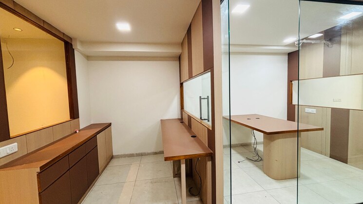 Team Area, kp-epitome Commercial Office Space 702 Sq.Ft. In Makarba Ahmedabad 8639176