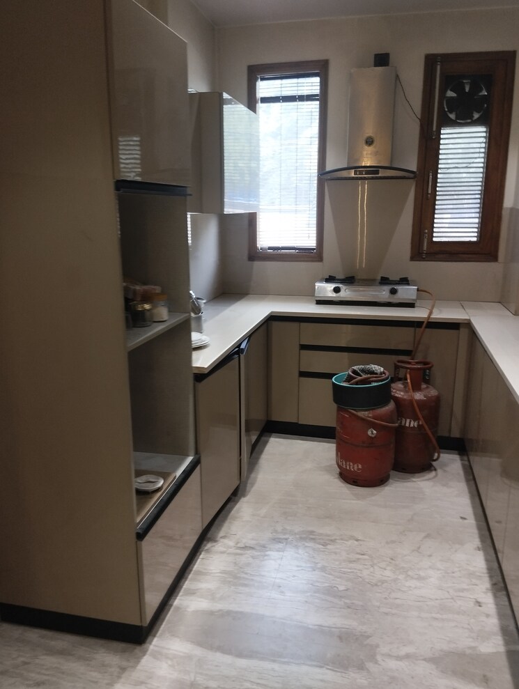 Kitchen, savita vihar 3 Bedroom 1800 Sq.Ft. Builder Floor In Savita Vihar Delhi 8639225