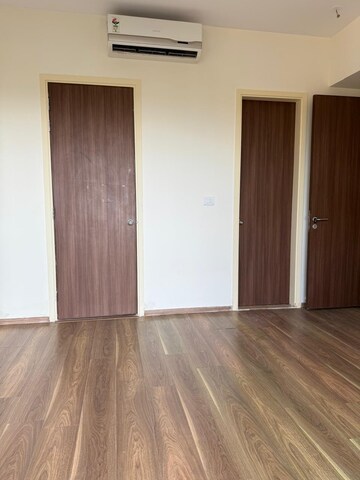 Room in 2 BHK Apartment at LnT Realty Crescent Bay, Parel – for Rent
