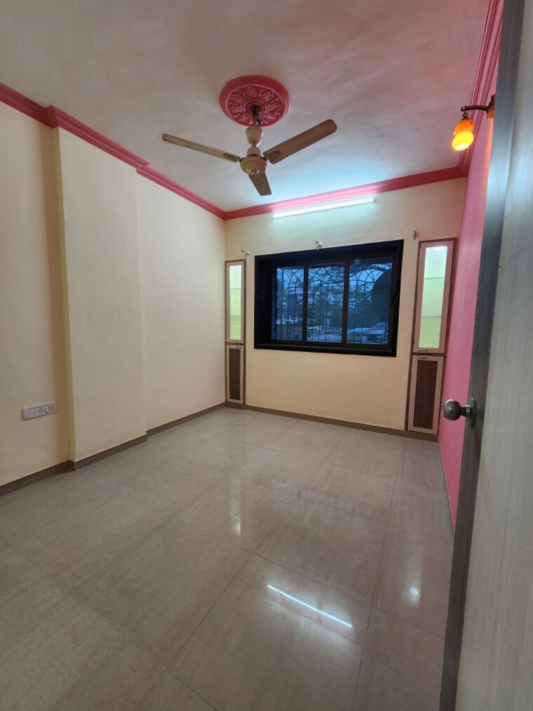 Room, golden-palace-chs 1.5 Bedroom 650 Sq.Ft. Apartment In Kandivali East Mumbai 8639232
