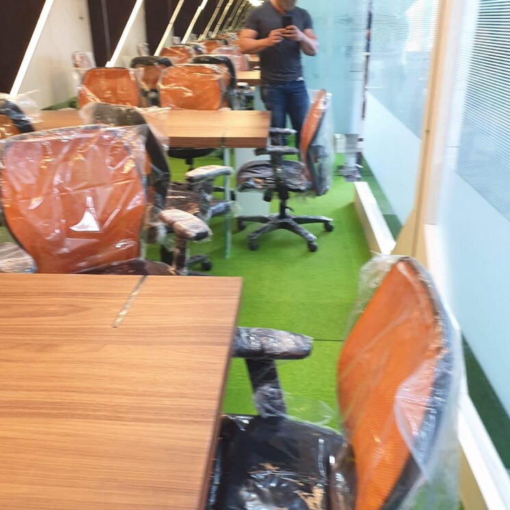  Parking, shree-ambience-court Commercial Office Space 1600 Sq.Ft. In Vashi Sector 19e Navi Mumbai 8639265