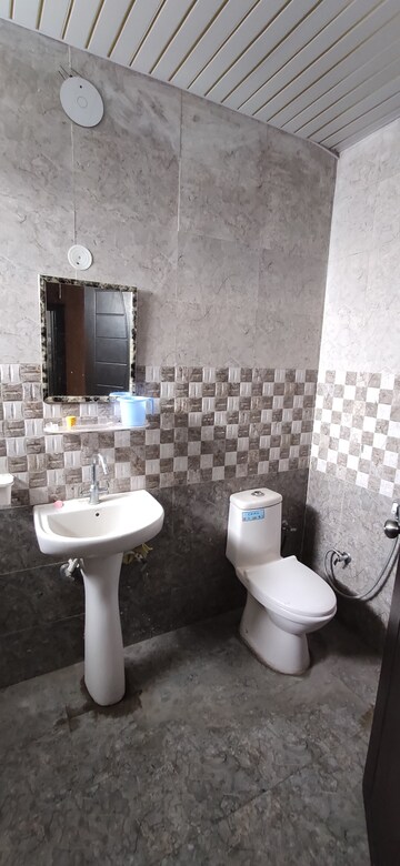 Master Bedroom in 2 BHK Builder Floor at Sahastradhara – for Rent
