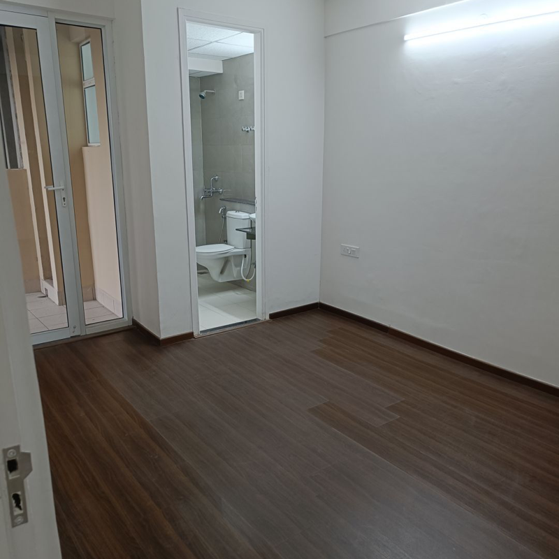 3 BHK + Extra Room Apartment For Rent in Malwa Escon Arena