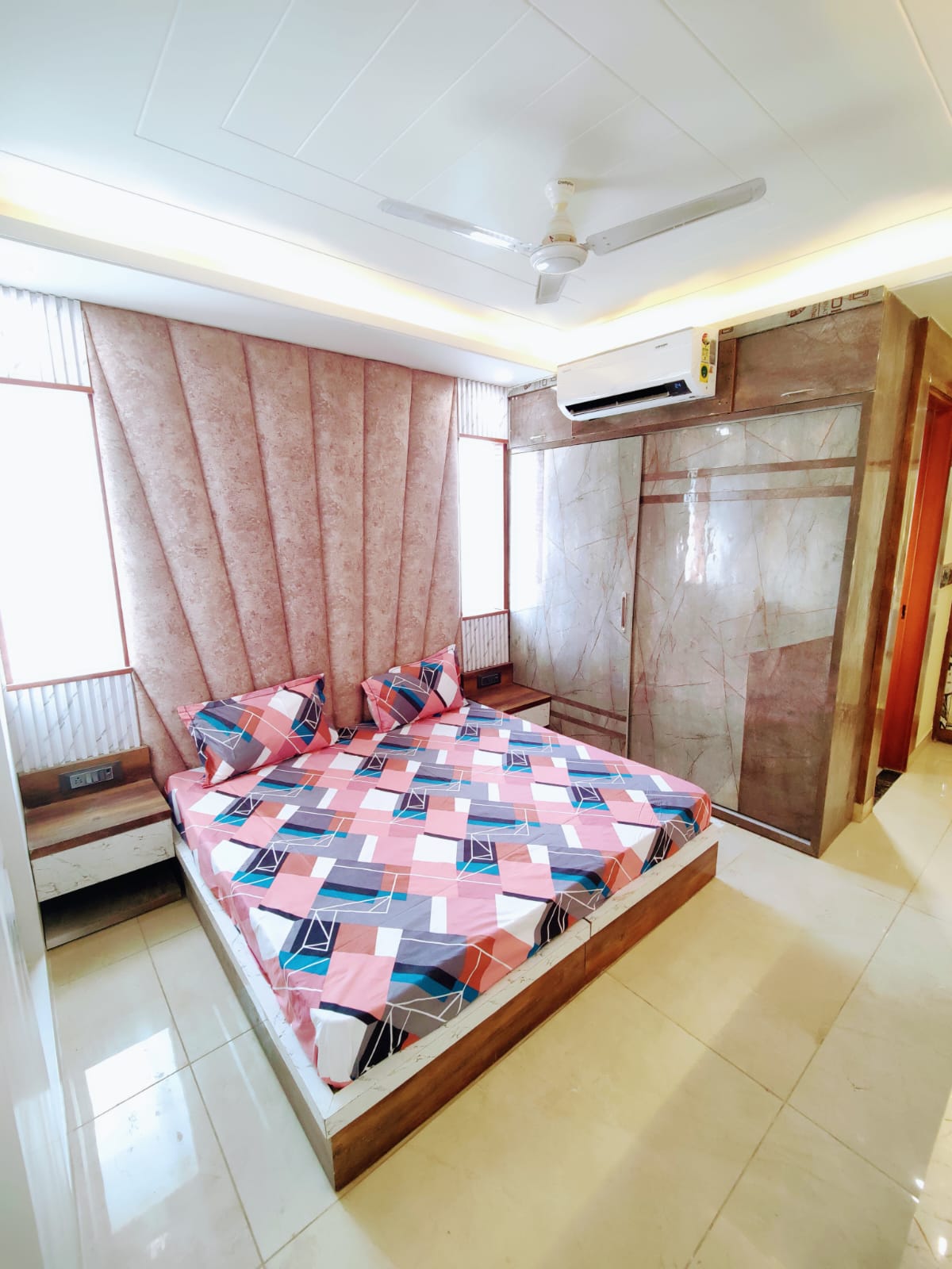 1 BHK Builder Floor For Rent in C Block Sector 43