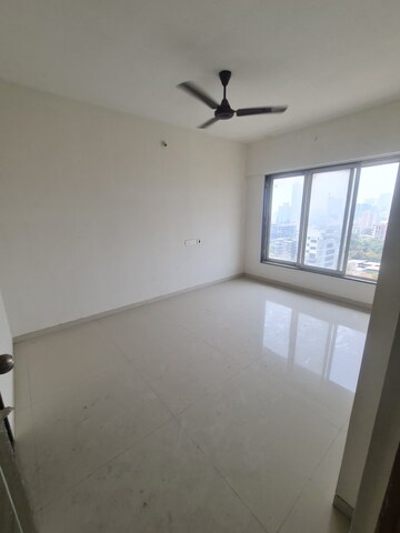 Room in 3 BHK Apartment at Ashwa Platinum, Mulund West – for Sale