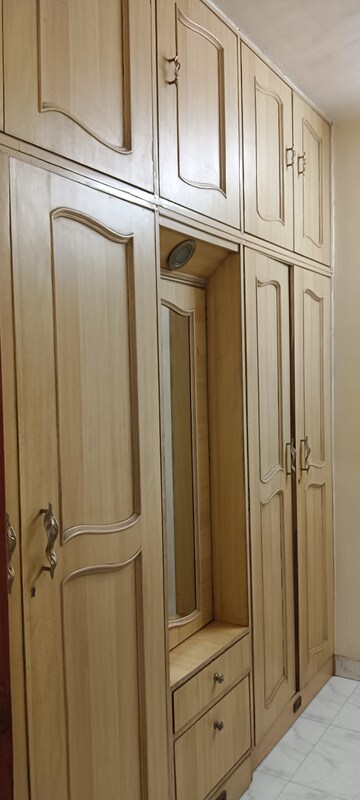 Furnished Amenities in 1 BHK Apartment at Gokuldham Complex, Goregaon East – for Rent