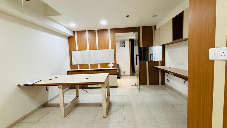 Team Area, kp-epitome Commercial Office Space 692 Sq.Ft. In Makarba Ahmedabad 8639277