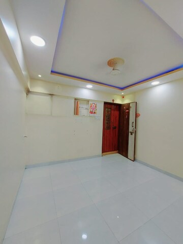 Bedroom in 1 BHK Apartment at Parel – for Rent