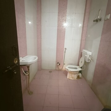 Bathroom in 2 BHK Independent House at Gomti Nagar – for Rent