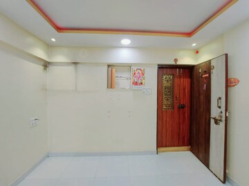 1 BHK Apartment For Rent in Lodha Vista, Lower Parel