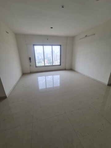 Room in 3 BHK Apartment at Ashwa Platinum, Mulund West – for Sale