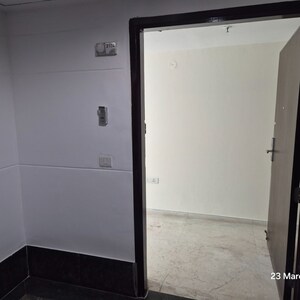 Room in 3 BHK Apartment at Tata Primanti-Tower Residences, Dhani – for Sale