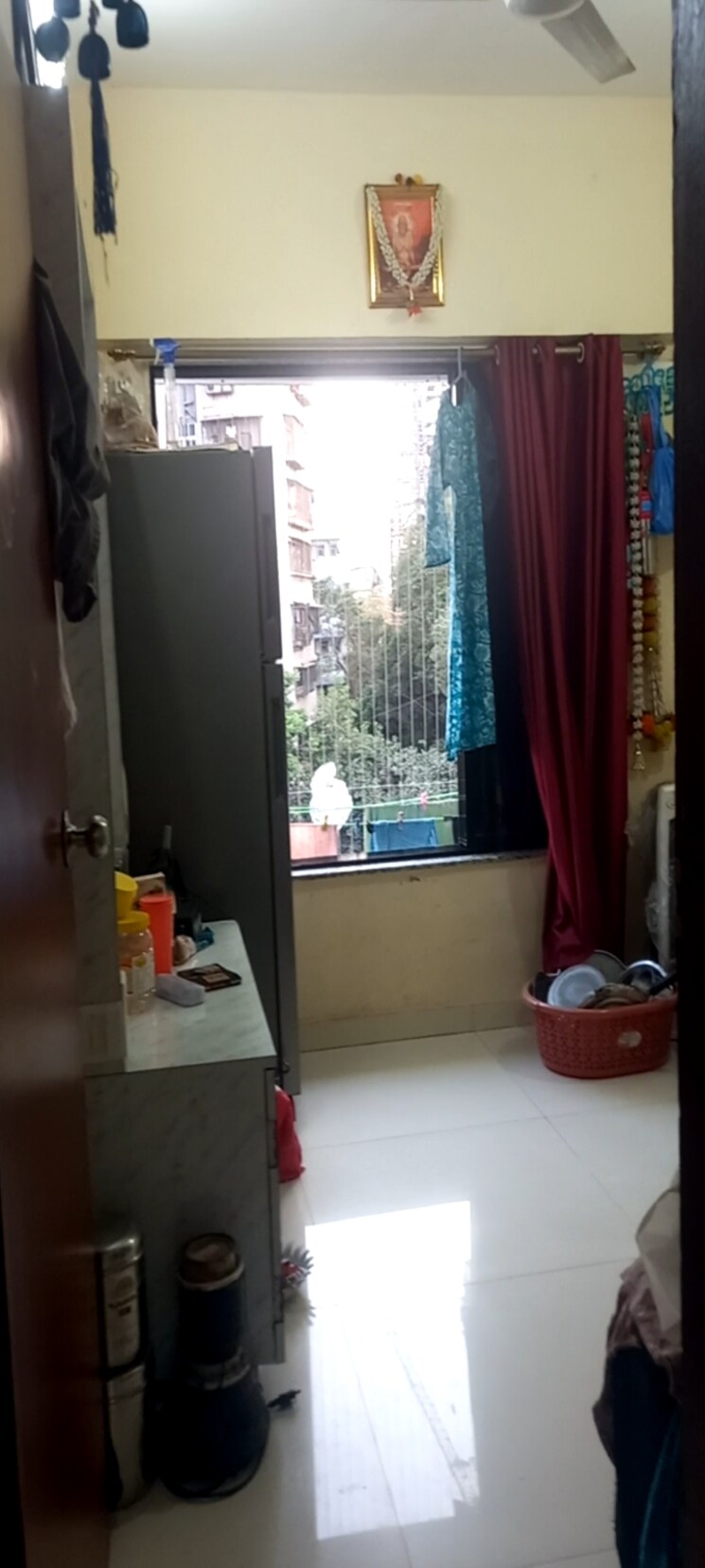 Living Room, dadar west 1 Bedroom 260 Sq.Ft. Apartment In Dadar West Mumbai 8639400