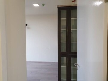 Room in 3 BHK Apartment at Hiranandani Lake Verandahs, Bilekahalli – for Rent