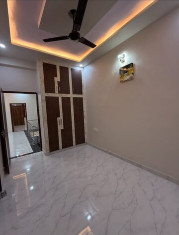 Room in 3 BHK Builder Floor at Sector 29 – for Sale