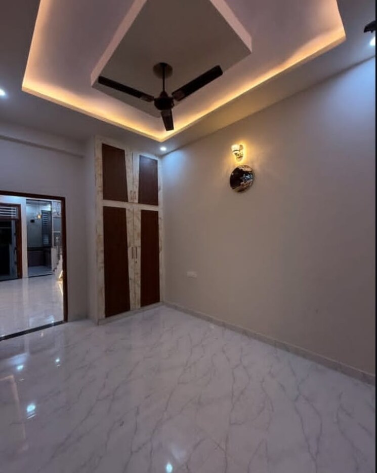 Room, sector 29 3 Bedroom 1620 Sq.Ft. Builder Floor In Sector 29 Faridabad 8639413