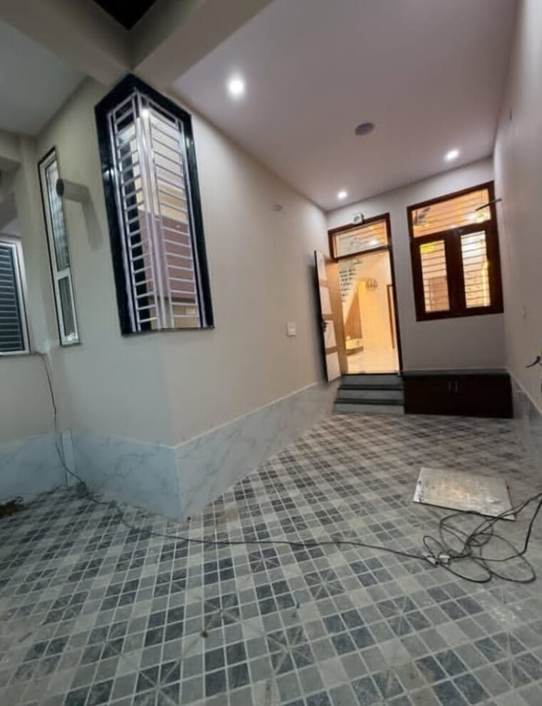  Parking, sector 29 3 Bedroom 1620 Sq.Ft. Builder Floor In Sector 29 Faridabad 8639413