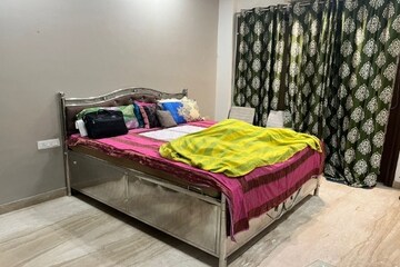 Bedroom in 4 BHK Builder Floor at Dlf Phase I – for Sale
