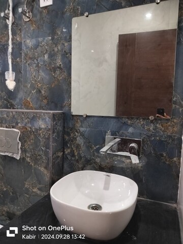 Bathroom in 2 BHK Builder Floor at Sector 46 – for Rent