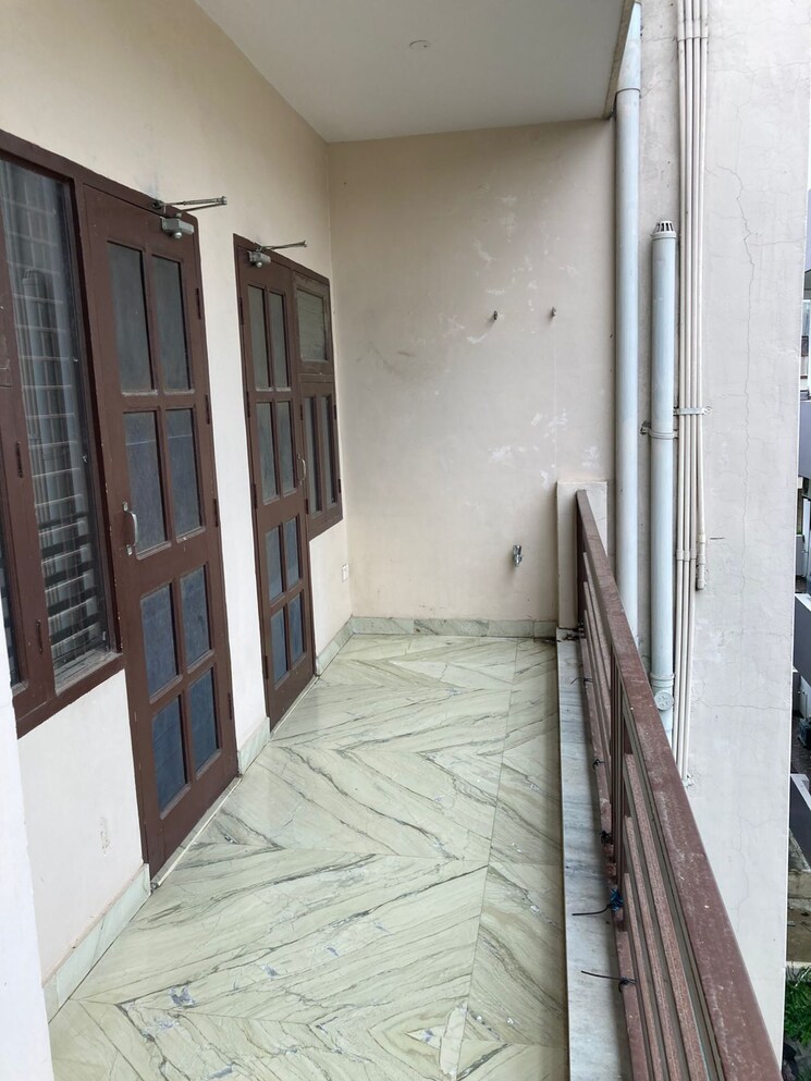 undefined, sector 45 2 Bedroom 162 Sq.Yd. Builder Floor In Sector 45 Gurgaon 8639459