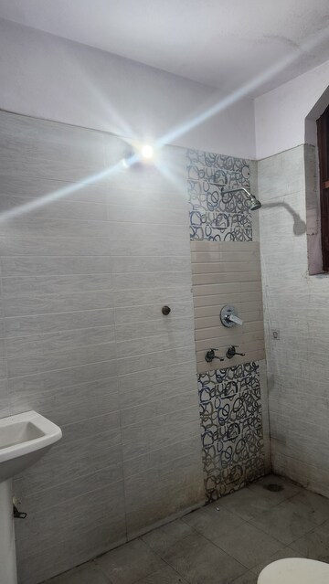 Bathroom in 2 BHK Builder Floor at Sector 31 – for Rent
