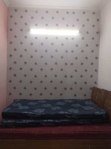 Bedroom in 2 BHK Builder Floor at Sector 46 – for Rent