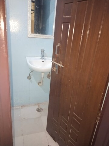 Bathroom in 2 BHK Builder Floor at Sector 46 – for Rent