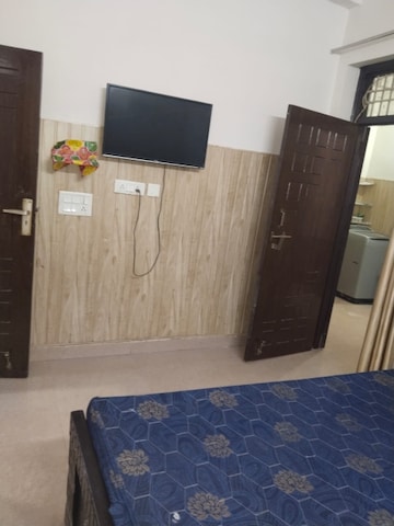 Bedroom in 2 BHK Builder Floor at Sector 46 – for Rent