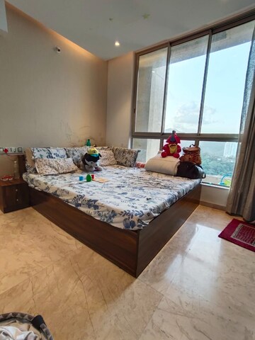 2 BHK Apartment For Sale in Hiranandani Estate