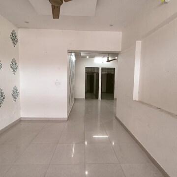 Room in 2 BHK Independent House at Gomti Nagar – for Rent