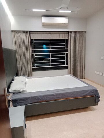 Bedroom in 3 BHK Builder Floor at Padmanabha Nagar – for Rent