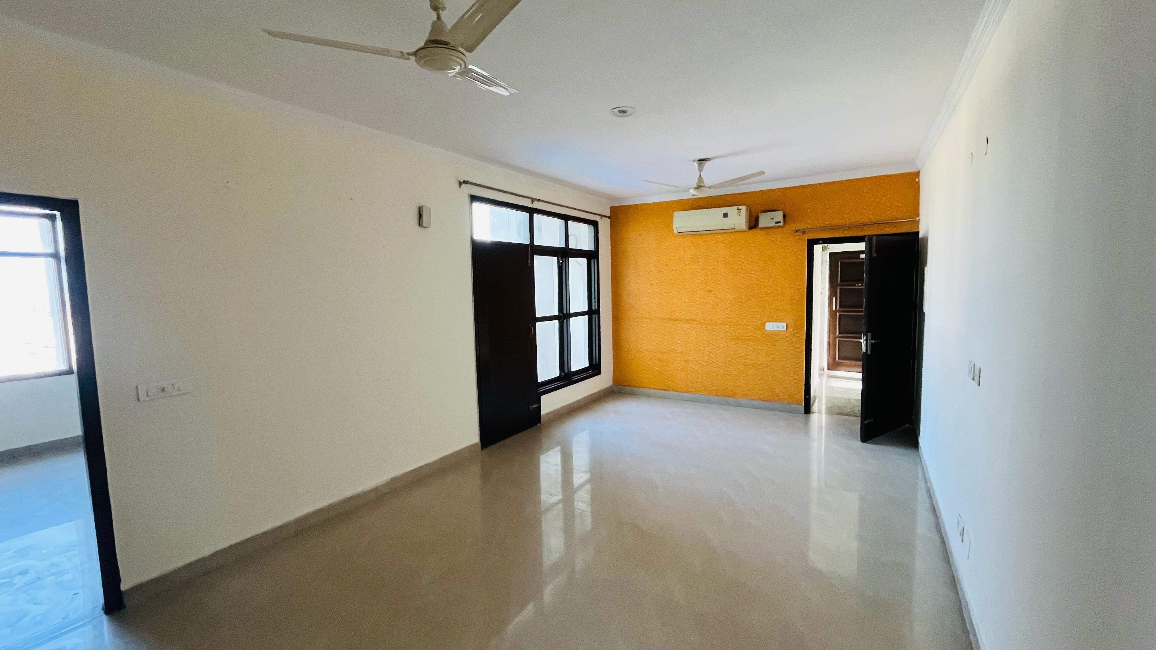 2 BHK + Pooja Room Apartment For Rent in Maya Garden City