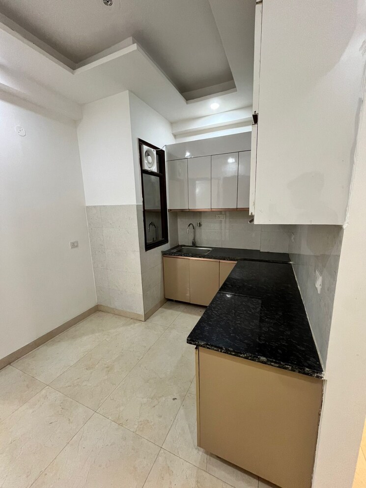 Kitchen, palam-vihar-residents-association 4 Bedroom 2000 Sq.Ft. Builder Floor In Palam Vihar Gurgaon 8639707