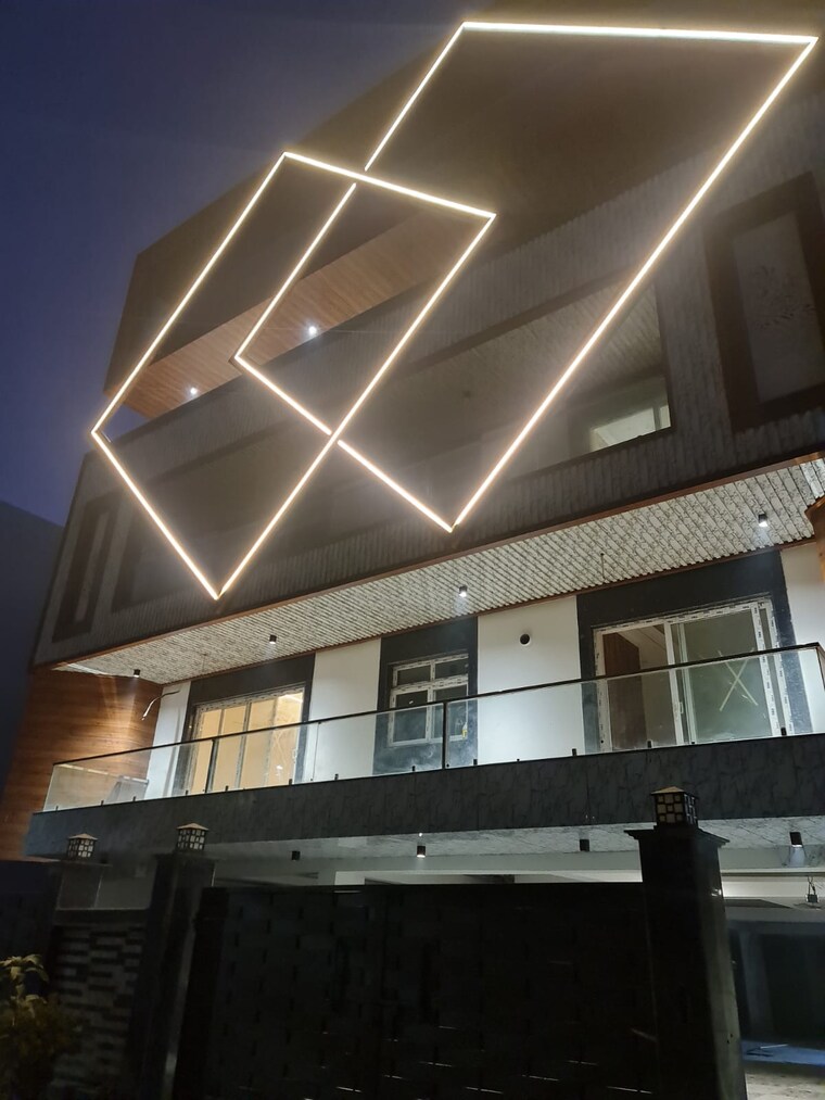 Exterior View, palam-vihar-residents-association 4 Bedroom 2000 Sq.Ft. Builder Floor In Palam Vihar Gurgaon 8639707