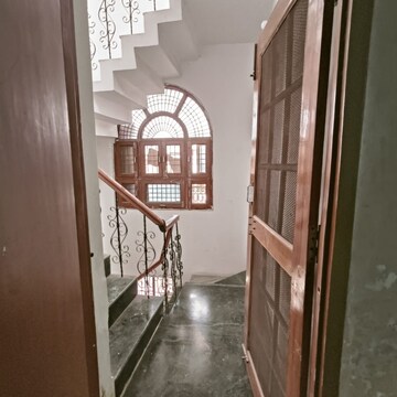 Staircase in 1 BHK Independent House at Gomti Nagar – for Rent